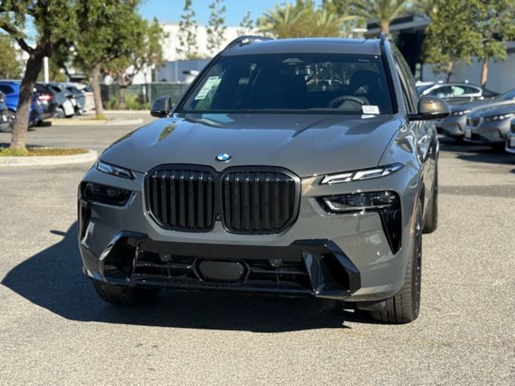 New 2026 BMW X7 xDrive40i SUV