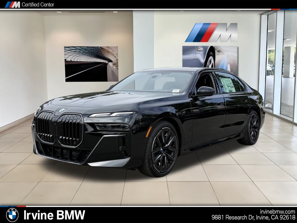 2025 BMW 740i Sedan 