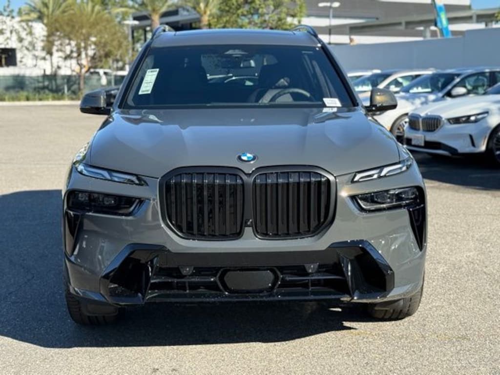 New 2026 BMW X7 xDrive40i SUV