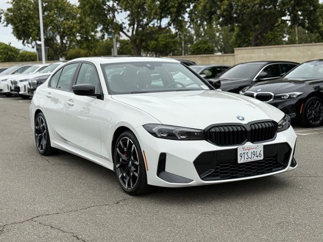 2025 BMW 330i photo 6