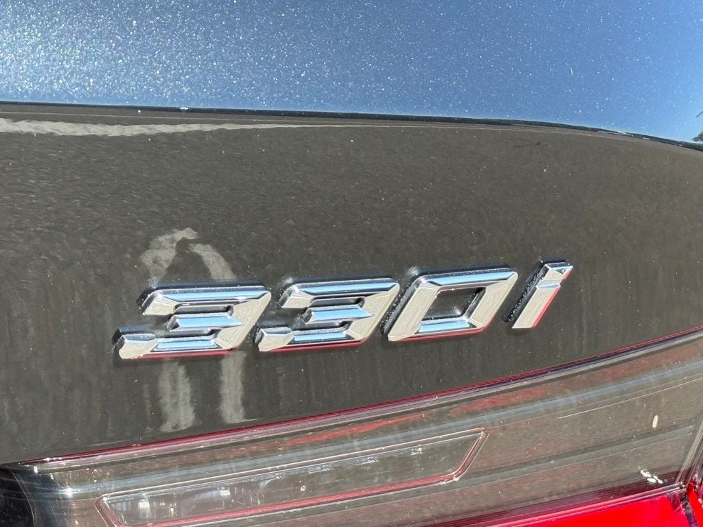 2025 BMW 3 Series 330i - Photo 13