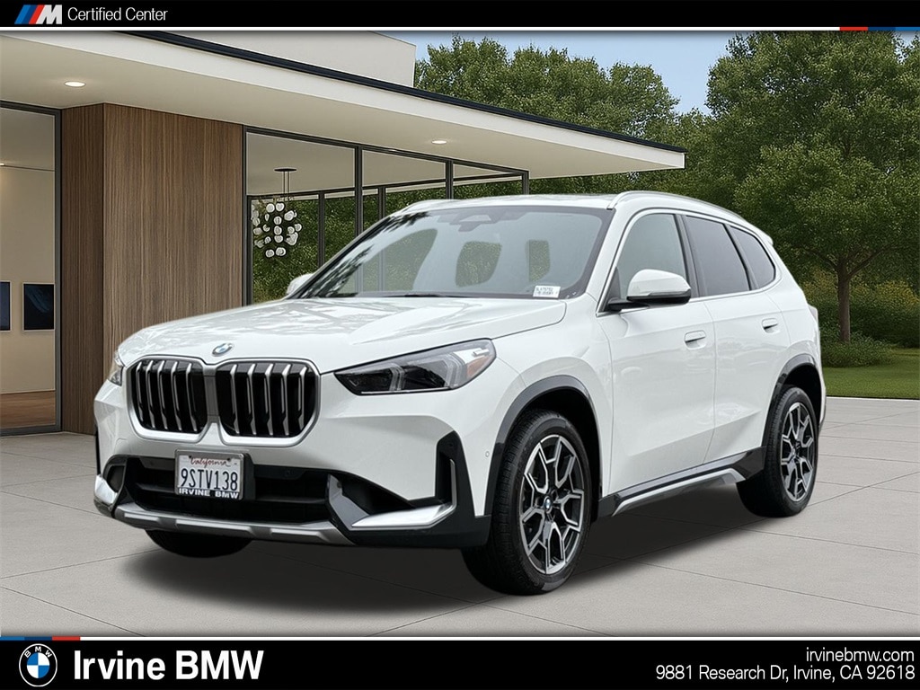 2025 BMW X1 28i's photo