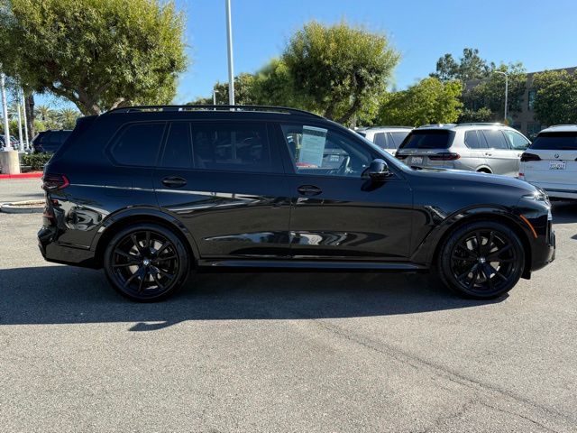2026 BMW X7 M60i photo 6
