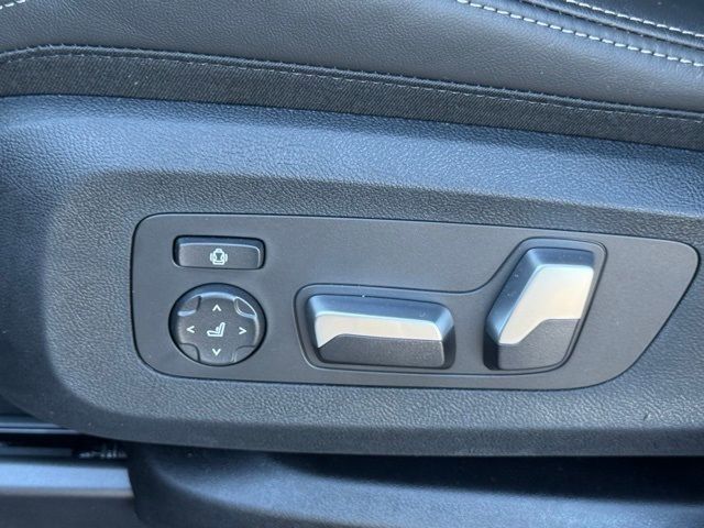 2026 BMW X5 40i - Photo 17