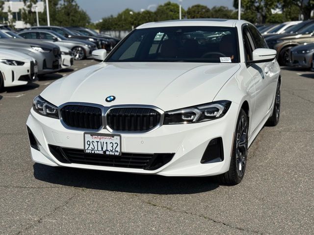 2025 BMW 330i photo 2