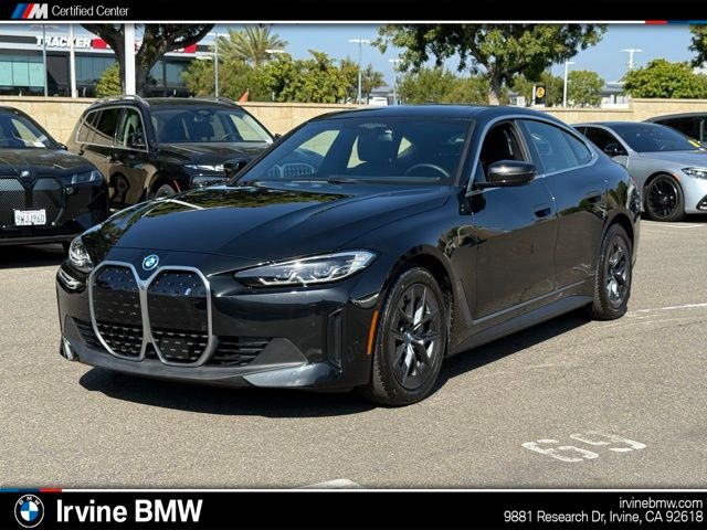 2023 BMW i4 eDrive40's photo