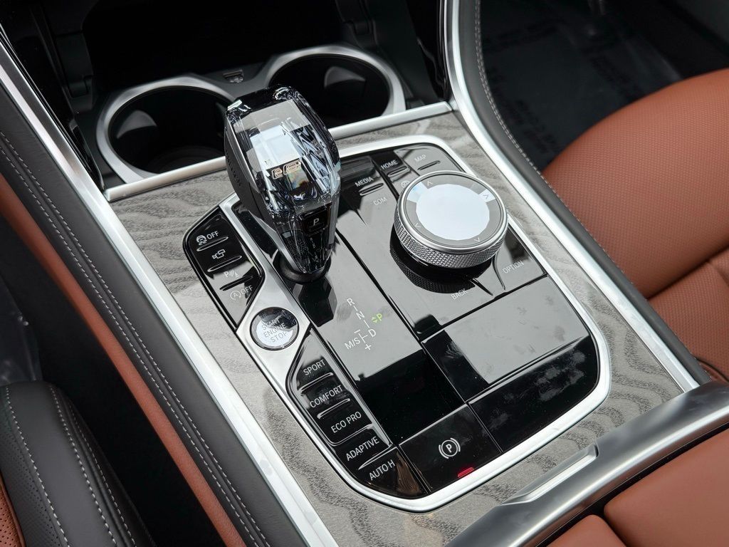 2026 BMW 8 Series 840i - Photo 27