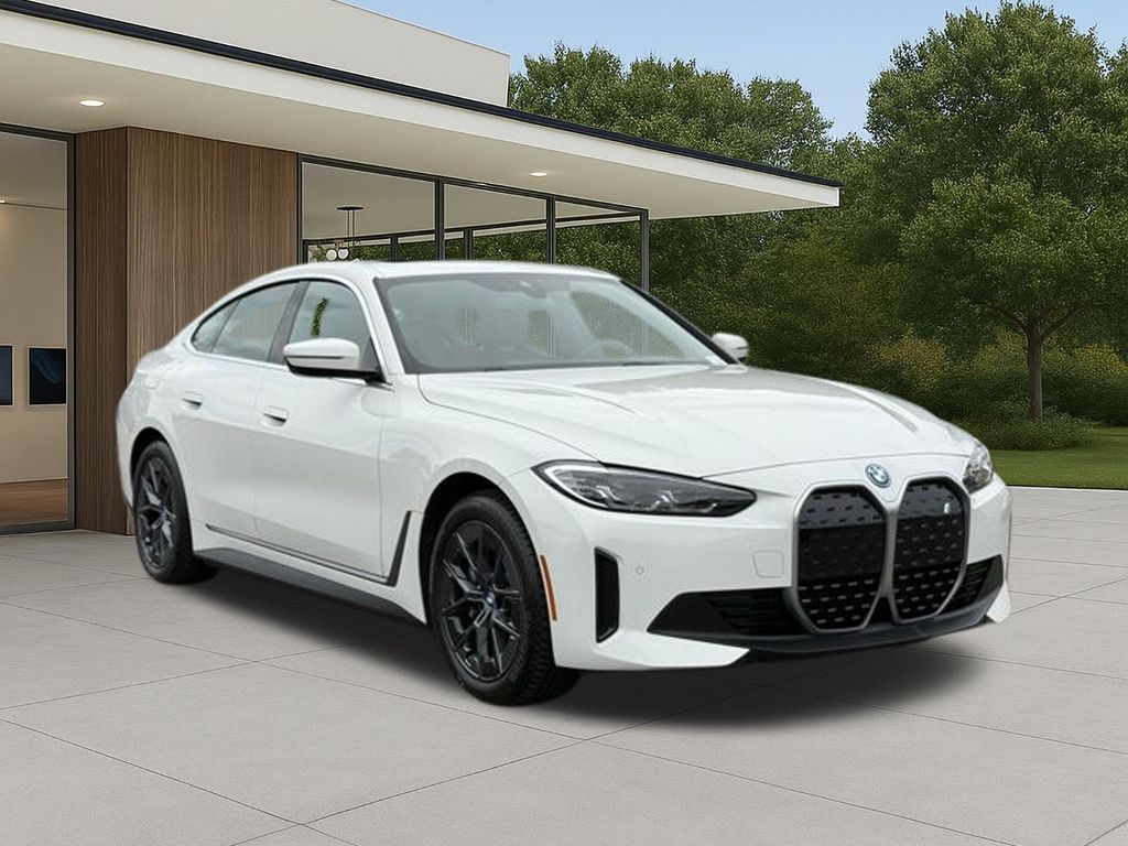 2023 BMW i4 eDrive35 photo 5