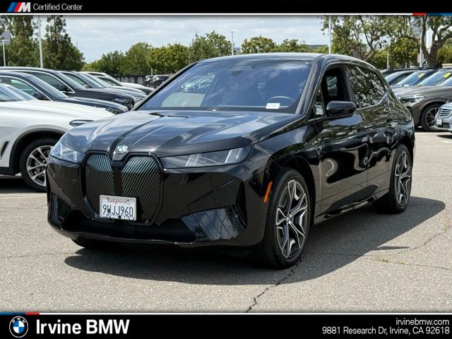 2026 BMW iX xDrive60's photo