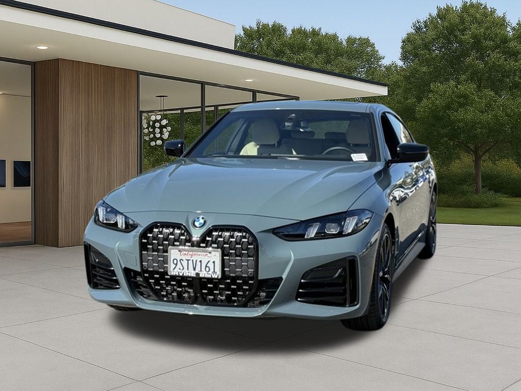 2025 BMW 430i photo 2