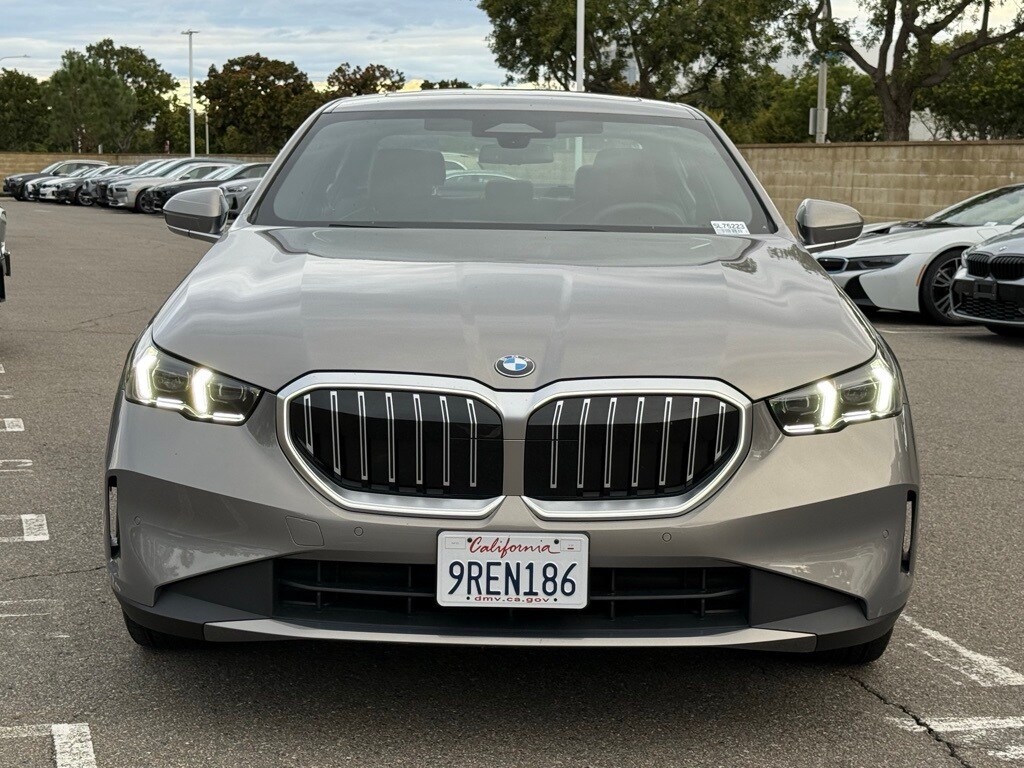 2025 Bmw 530i 5-Series photo 3