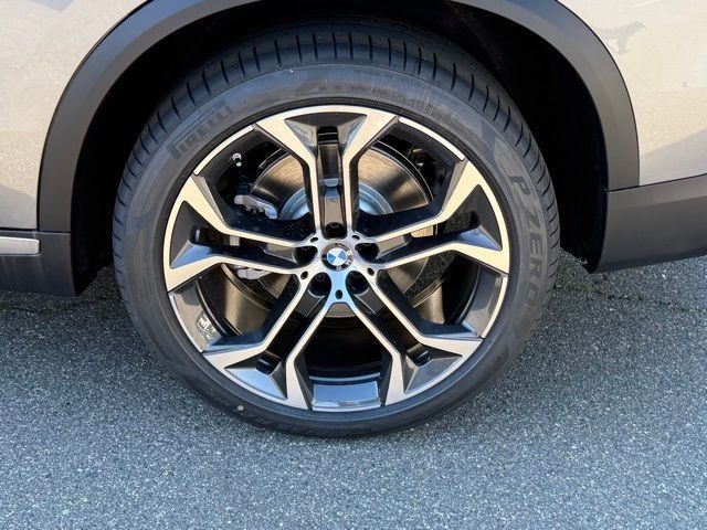 2026 BMW X5 40i - Photo 13