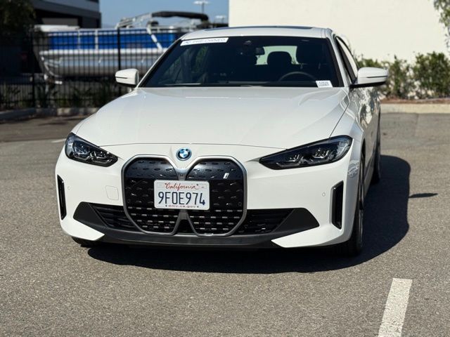 2023 BMW i4 eDrive35 photo 2