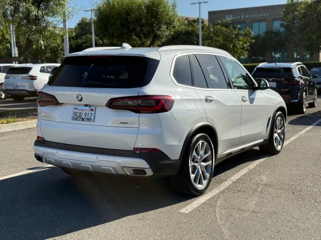 2023 BMW X5 sDrive40i photo 3