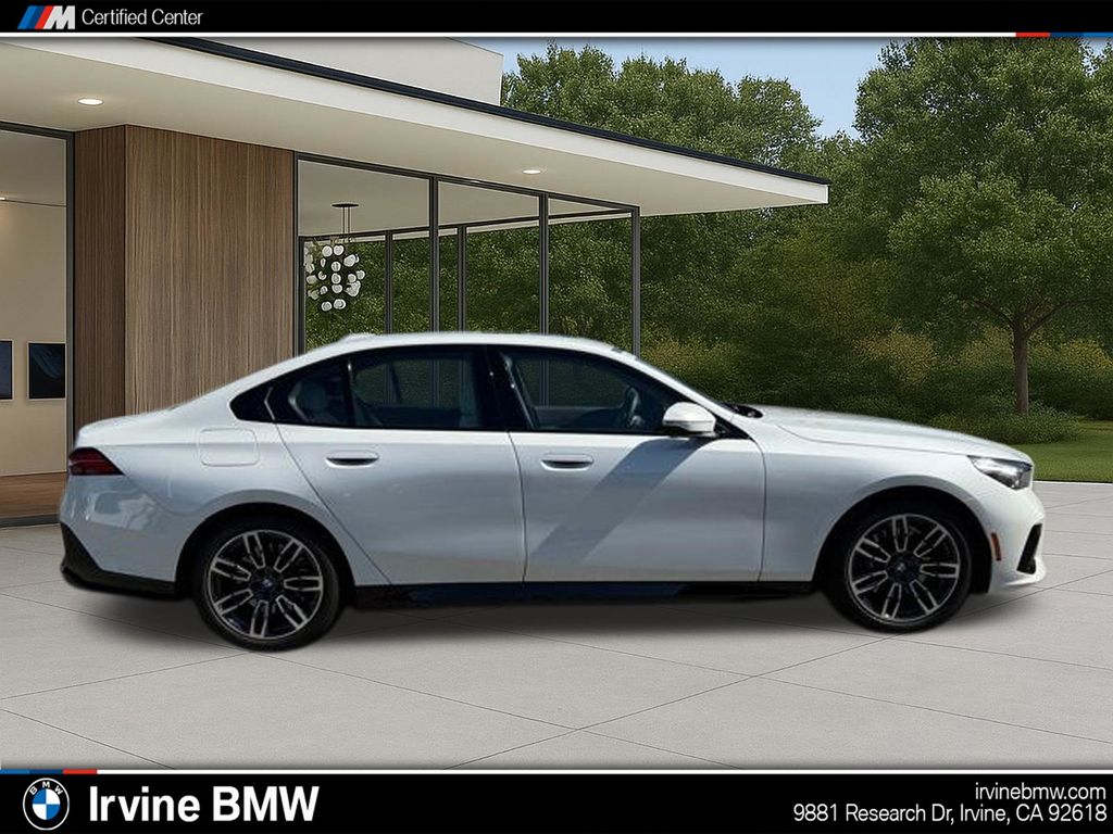 2025 BMW 530i photo 6