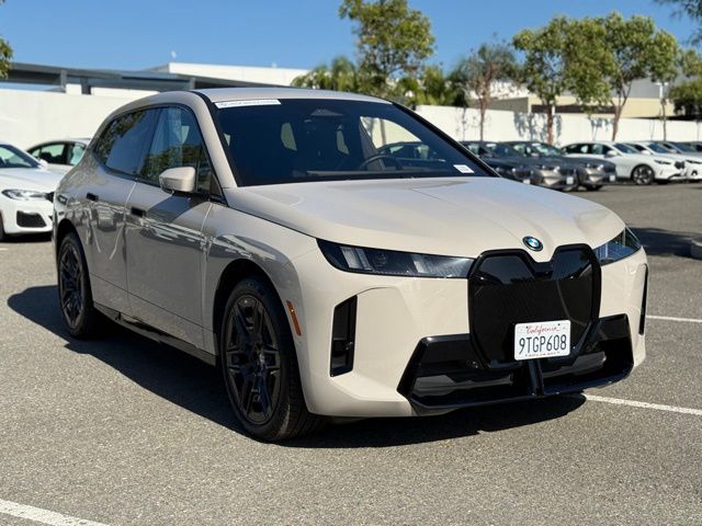 2026 BMW iX xDrive45 photo 5