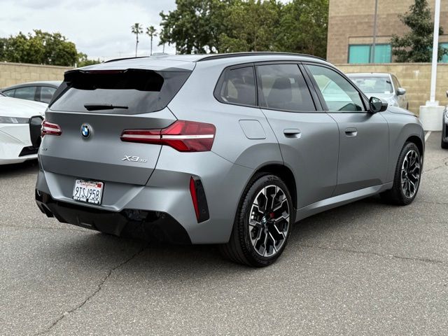 2025 BMW X3 30 xDrive photo 3