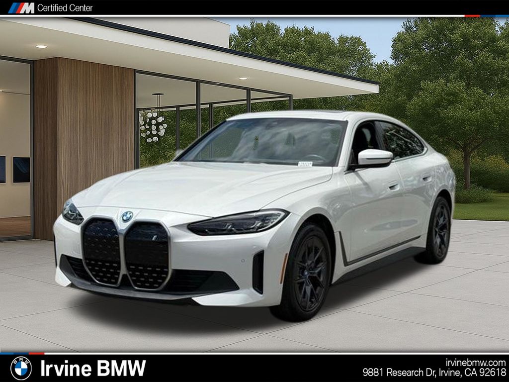 2023 BMW i4 eDrive40's photo