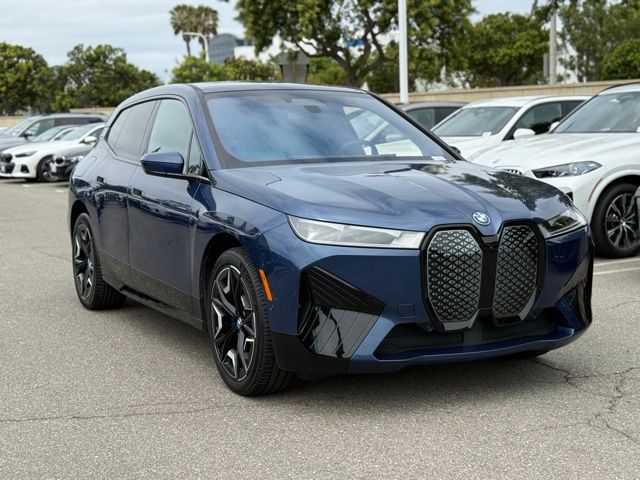 2023 BMW iX xDrive50 photo 5