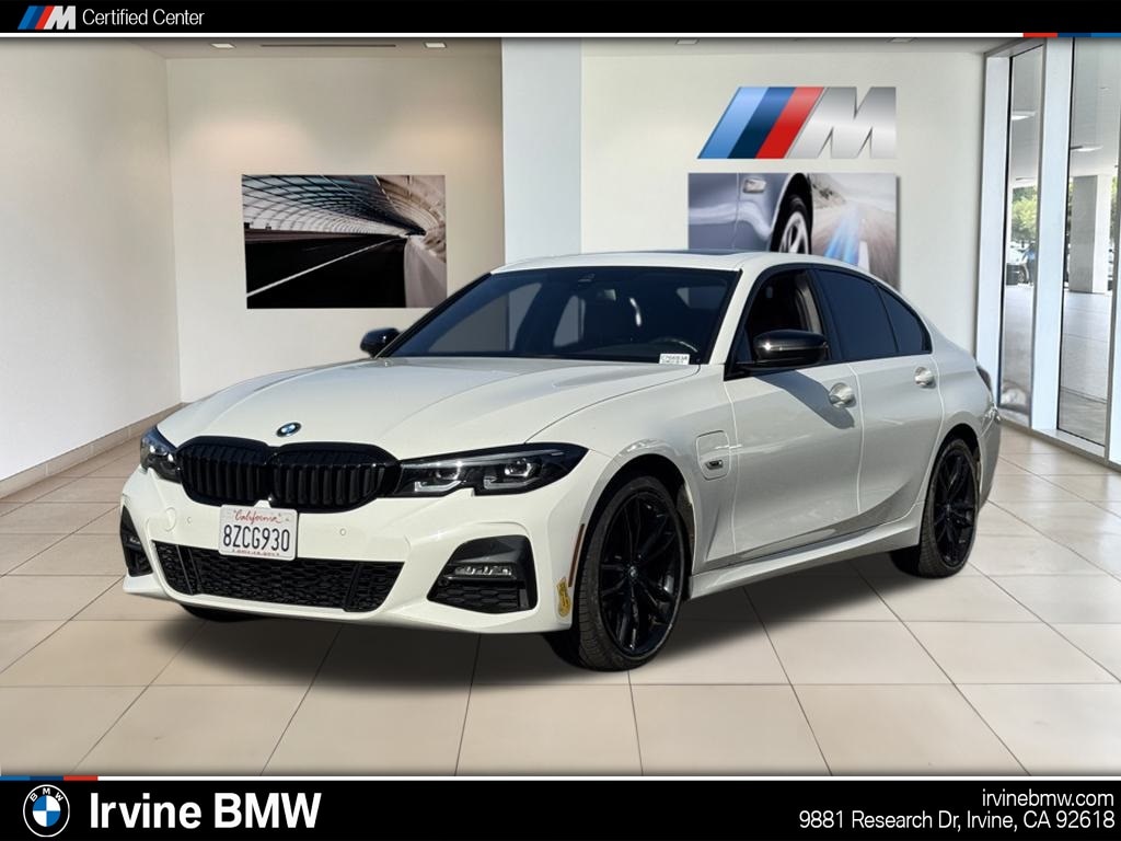 2022 BMW 330e Sedan 