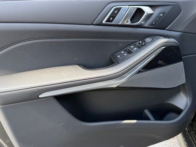 2026 BMW X5 40i - Photo 15