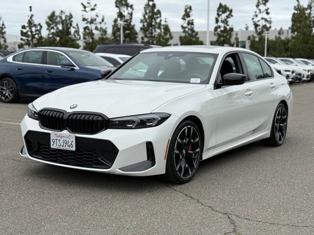 2025 BMW 330i photo 2