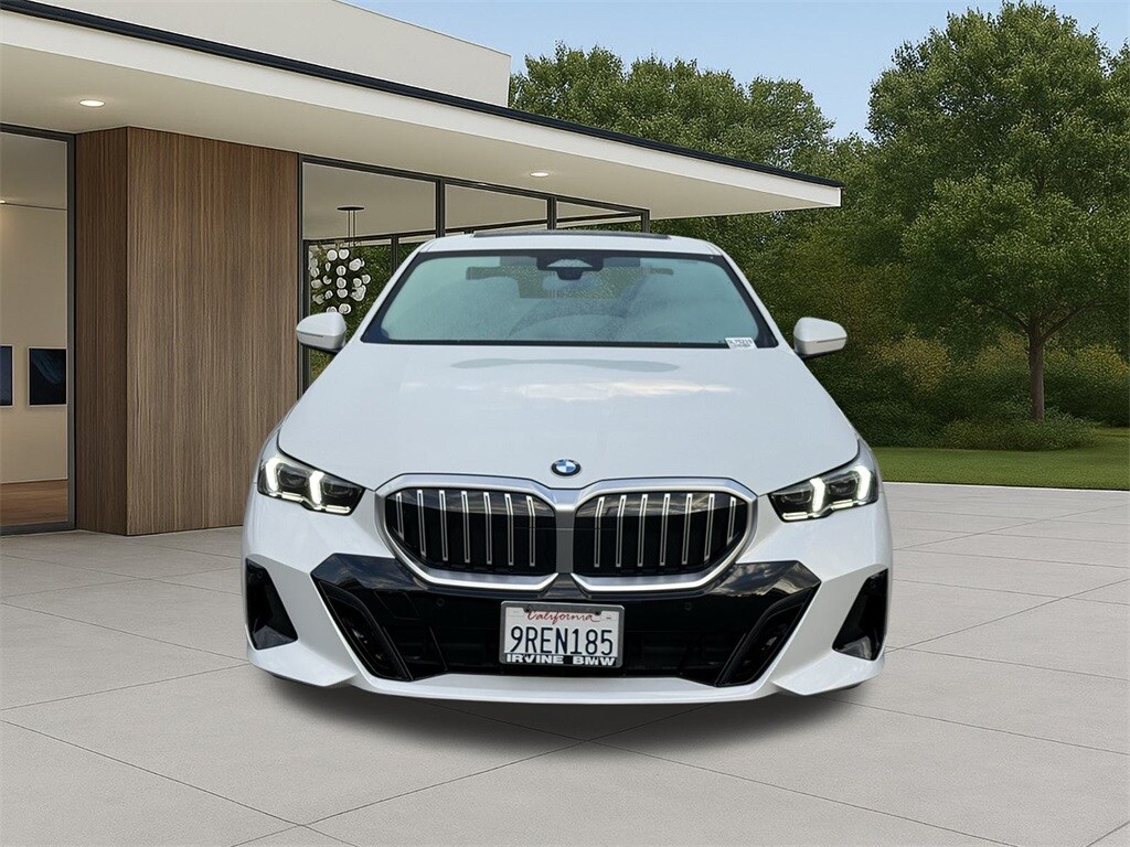 2025 Bmw 530i Sedan photo 3