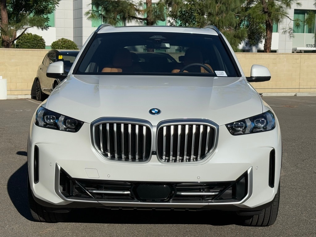 New 2026 BMW X5 PHEV xDrive50e SUV