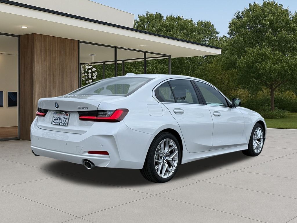 2025 BMW 330i photo 3