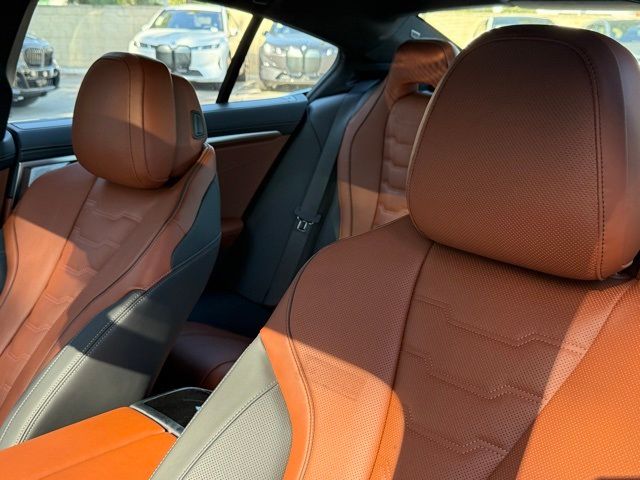 2026 BMW 8 Series M850i - Photo 14
