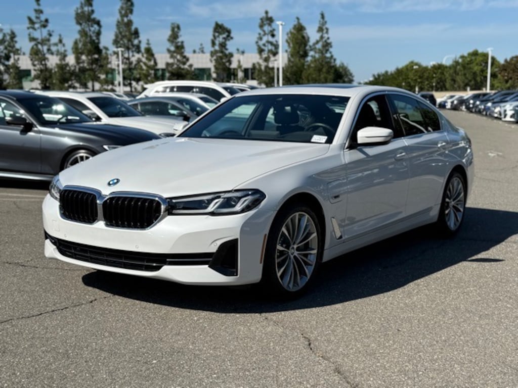 Certified 2023 BMW 530e Sedan