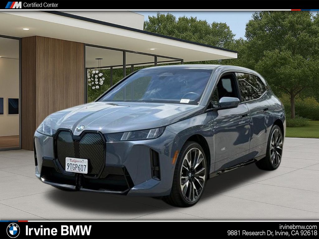 2026 BMW iX xDrive60's photo