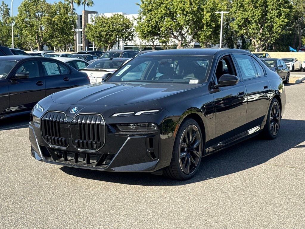 New 2026 BMW 750e xDrive Sedan