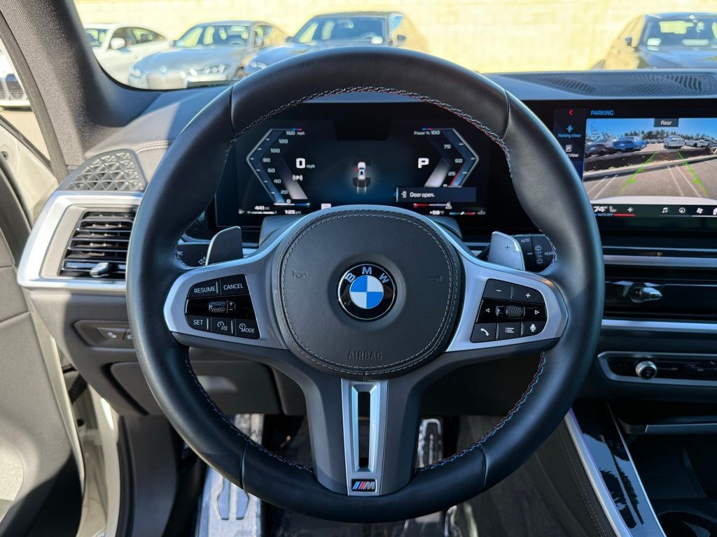 2025 BMW X5 M60i - Photo 24