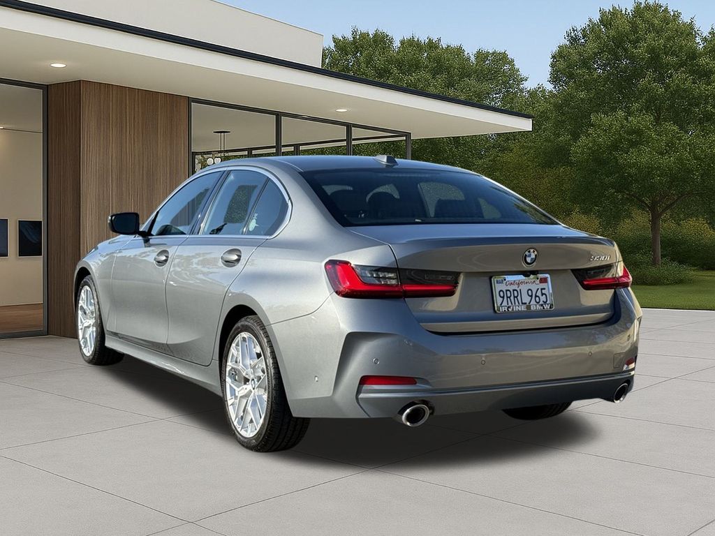 2025 BMW 3 Series 330i - Photo 10