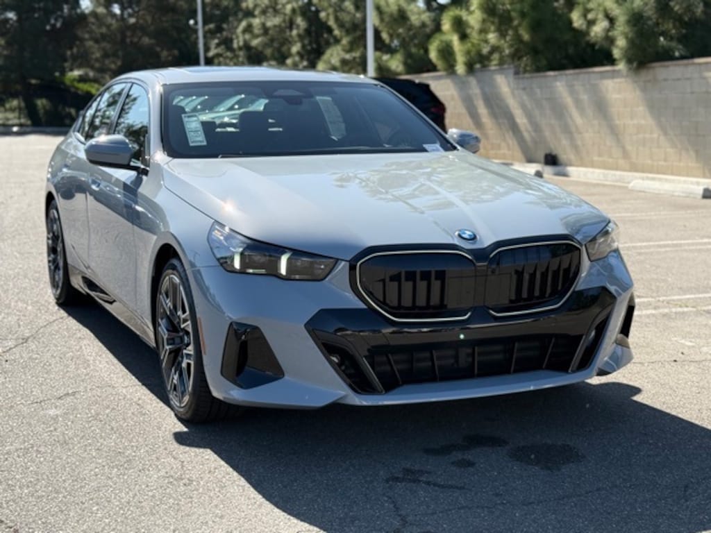 New 2026 BMW 530i Sedan