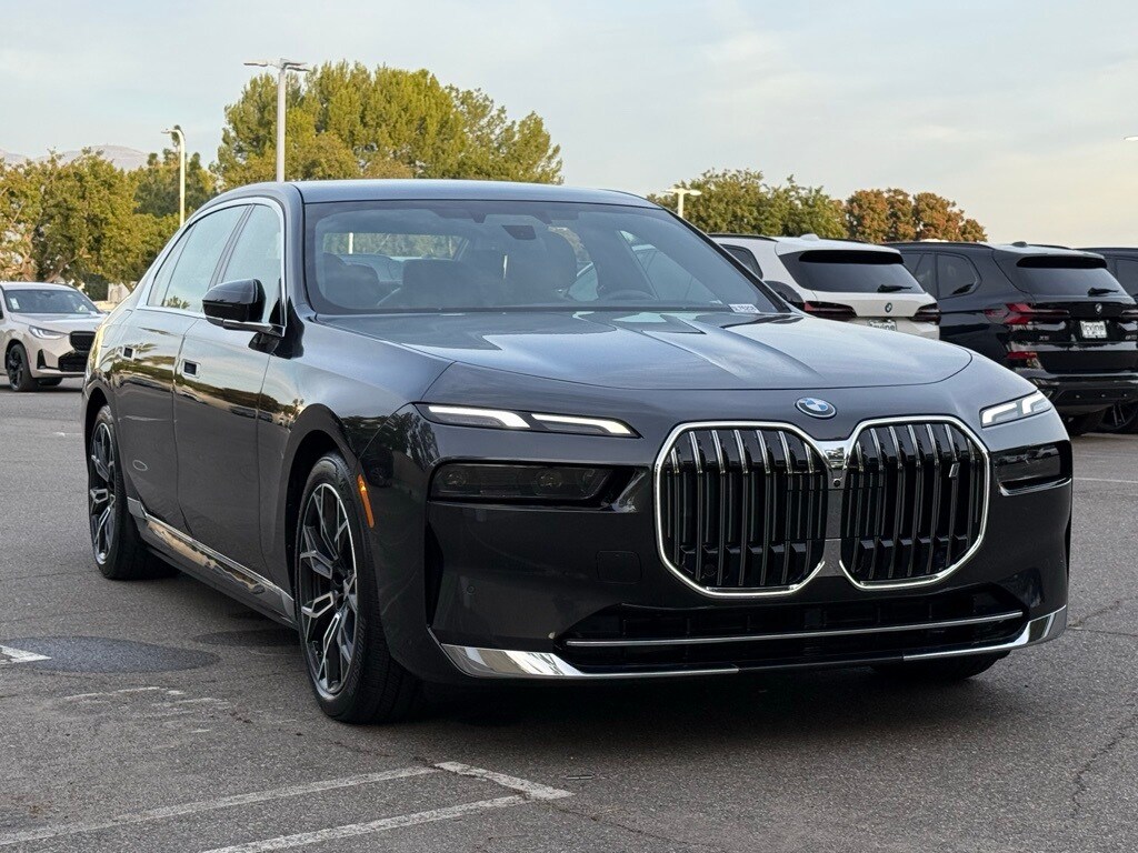 Used 2025 BMW i7 eDrive50 Sedan