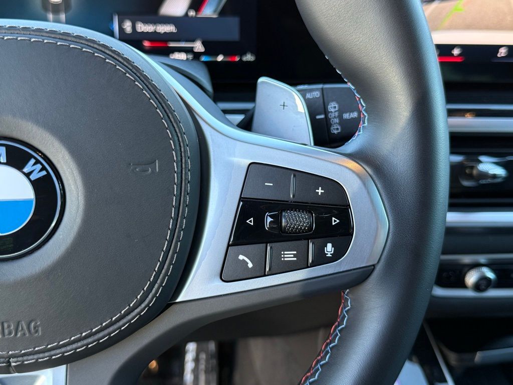 2025 BMW X5 M60i - Photo 26
