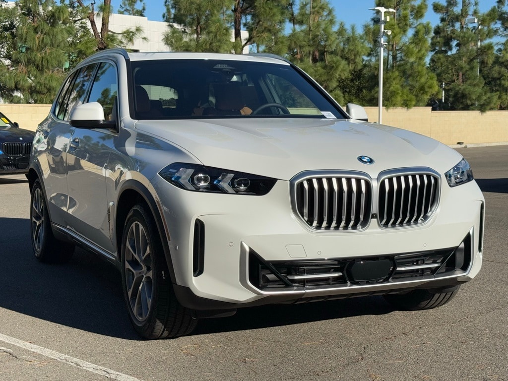 New 2026 BMW X5 PHEV xDrive50e SUV
