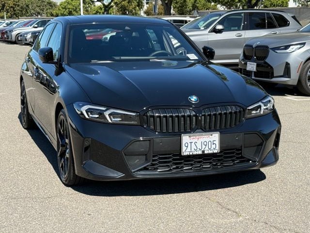 2025 BMW 330i photo 4