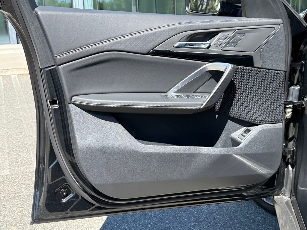 2025 BMW X2 28i - Photo 19