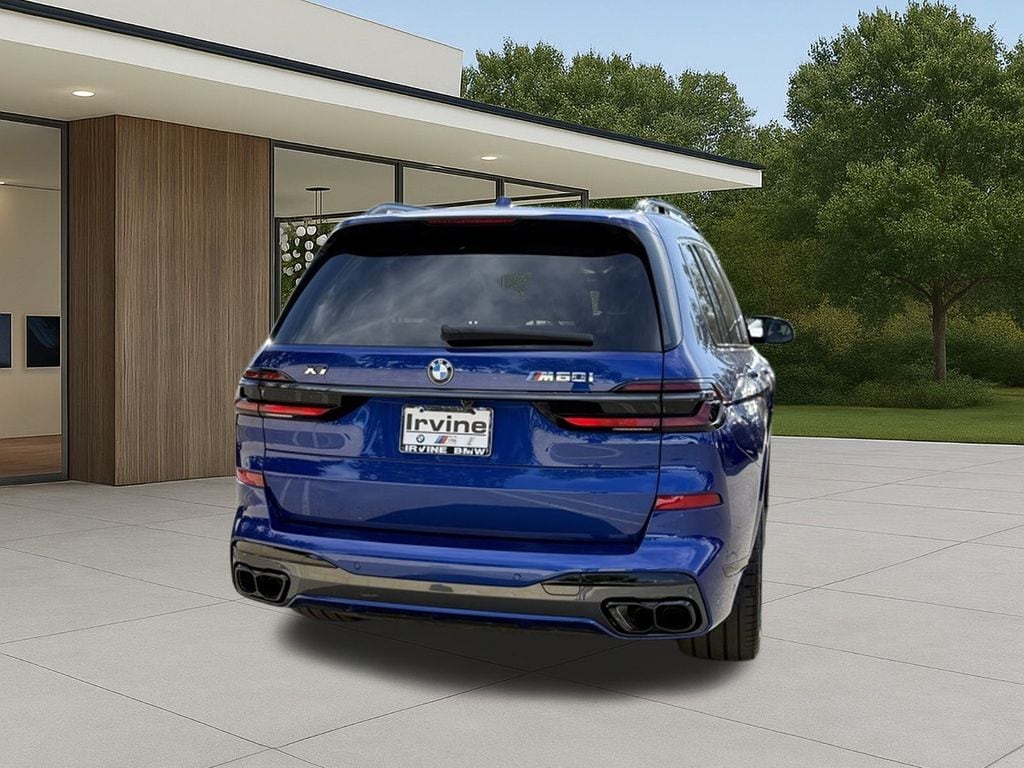 2025 BMW X7 M60i photo 3