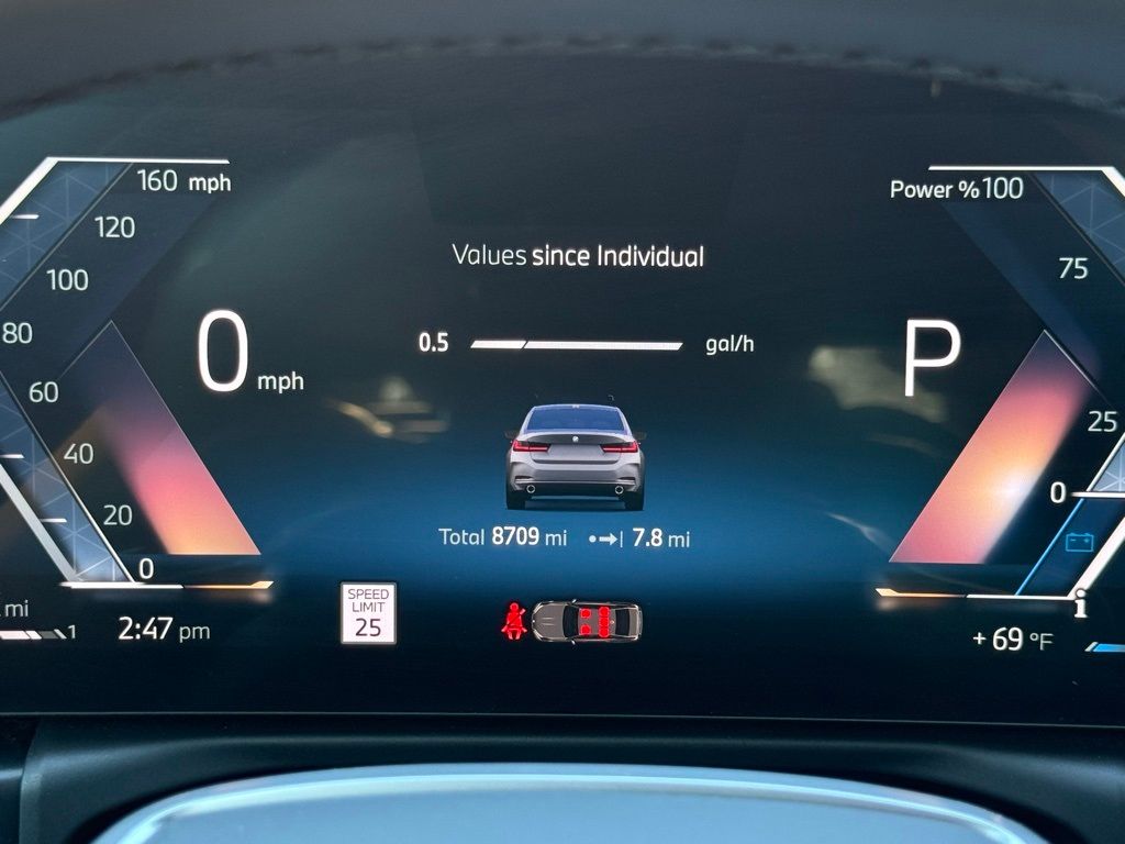2025 BMW 3 Series 330i - Photo 23