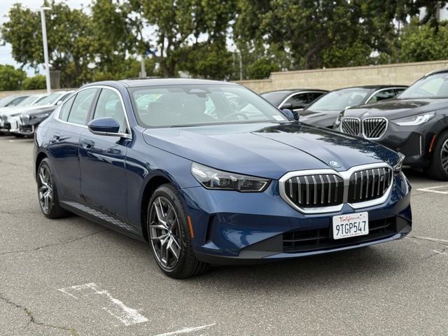 2025 BMW i5 xDrive40 photo 5