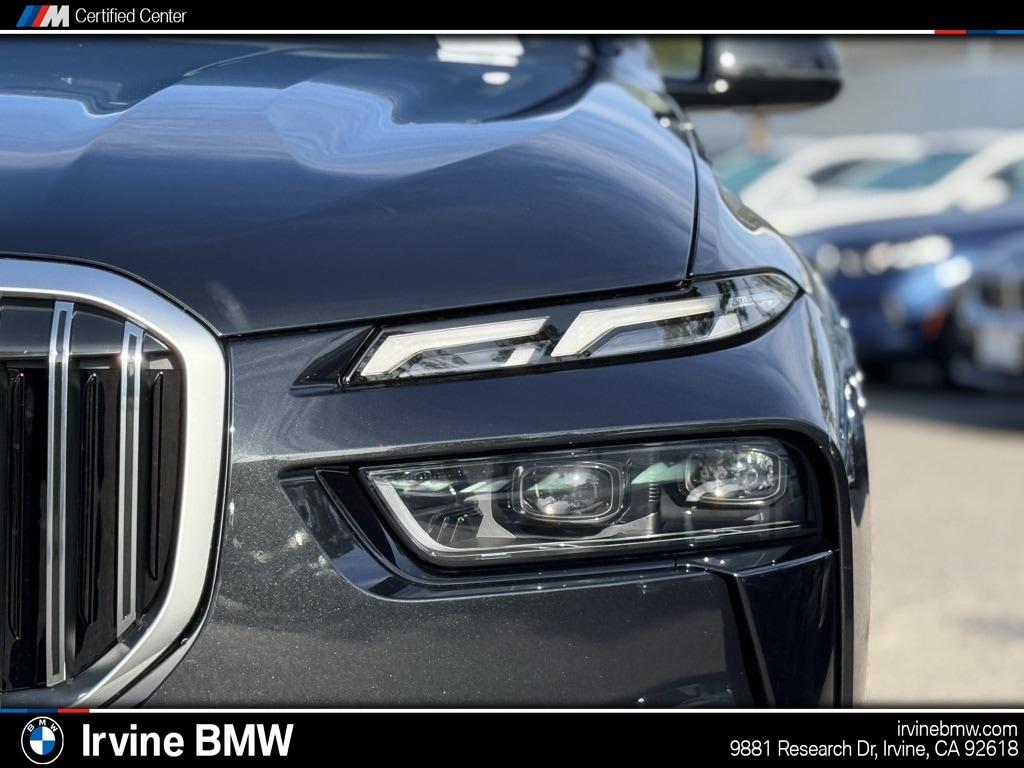 2026 BMW X7 40i's photo