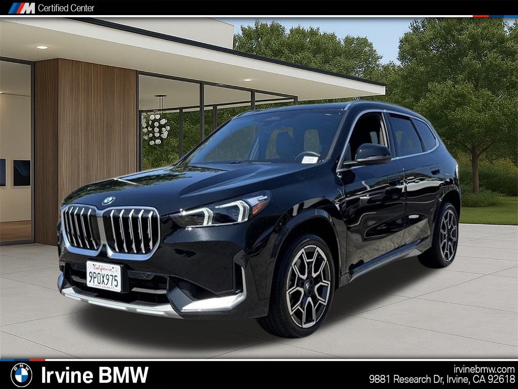 2025 BMW X1 28i's photo