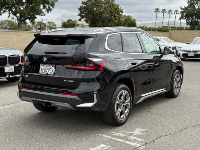 2025 BMW X1 xDrive28i photo 3