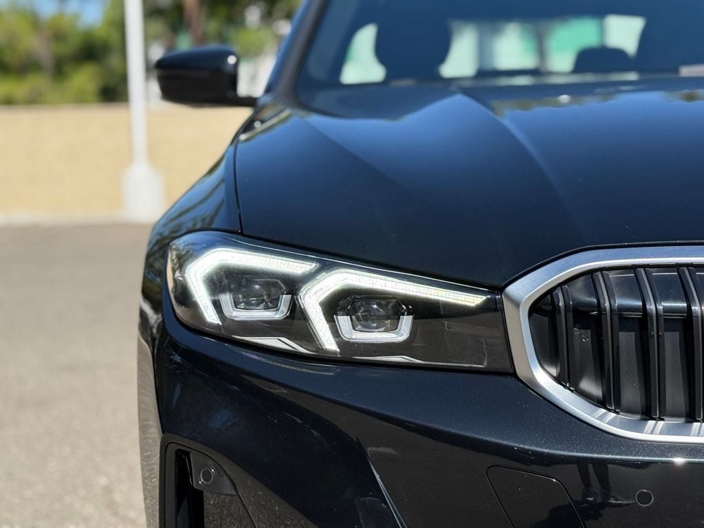 2025 BMW 3 Series 330i - Photo 12