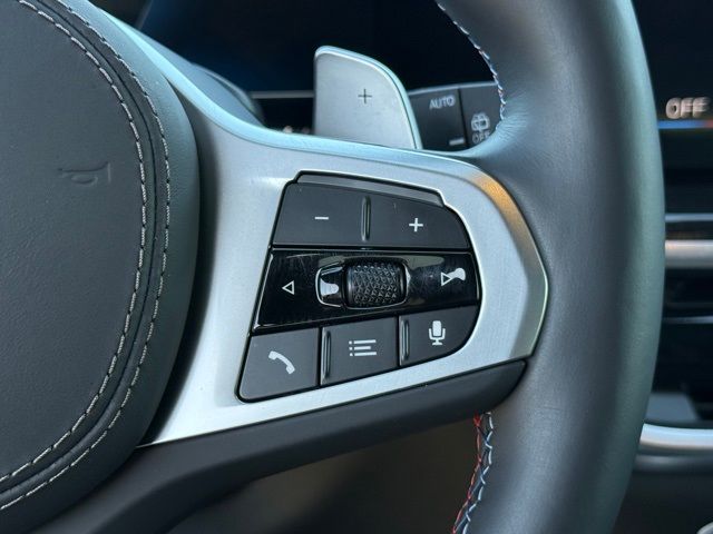 2025 BMW X7 M60i - Photo 28