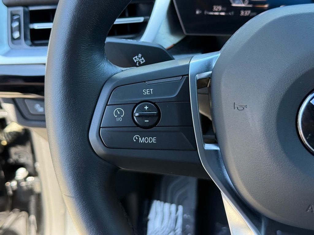 2025 BMW X2 28i - Photo 25